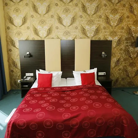 Royal International 4*