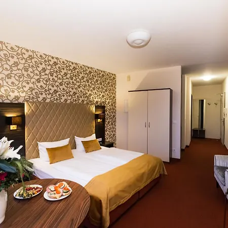 Royal International 4*