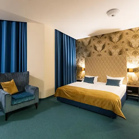 Royal International Hotel