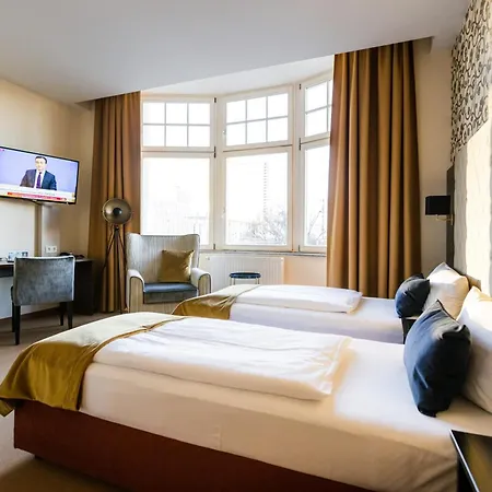 Royal International Hotel