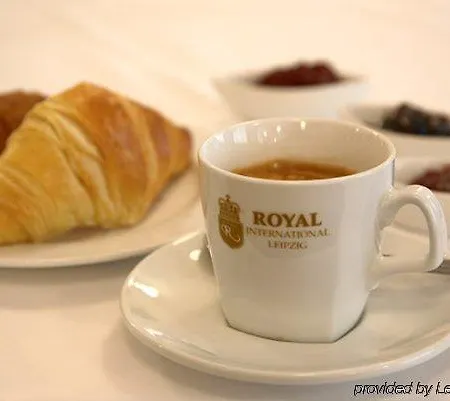 Royal International Hotell 4*