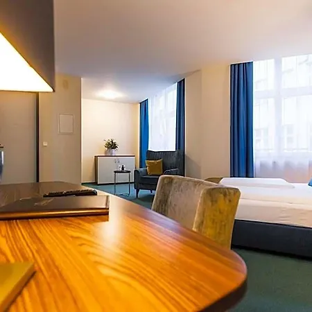 Royal International 4*