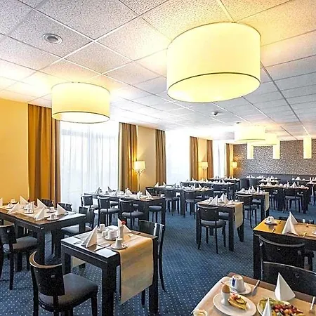 Royal International 4*
