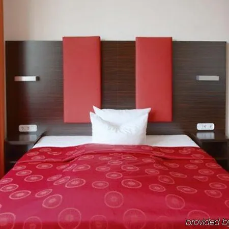 Royal International Leipzig