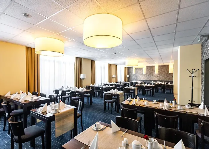 Royal International Hotell 4*