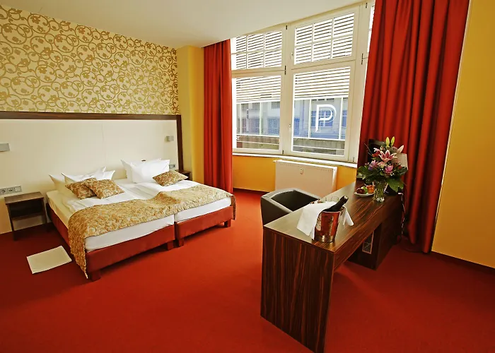 Royal International Hotel 4*